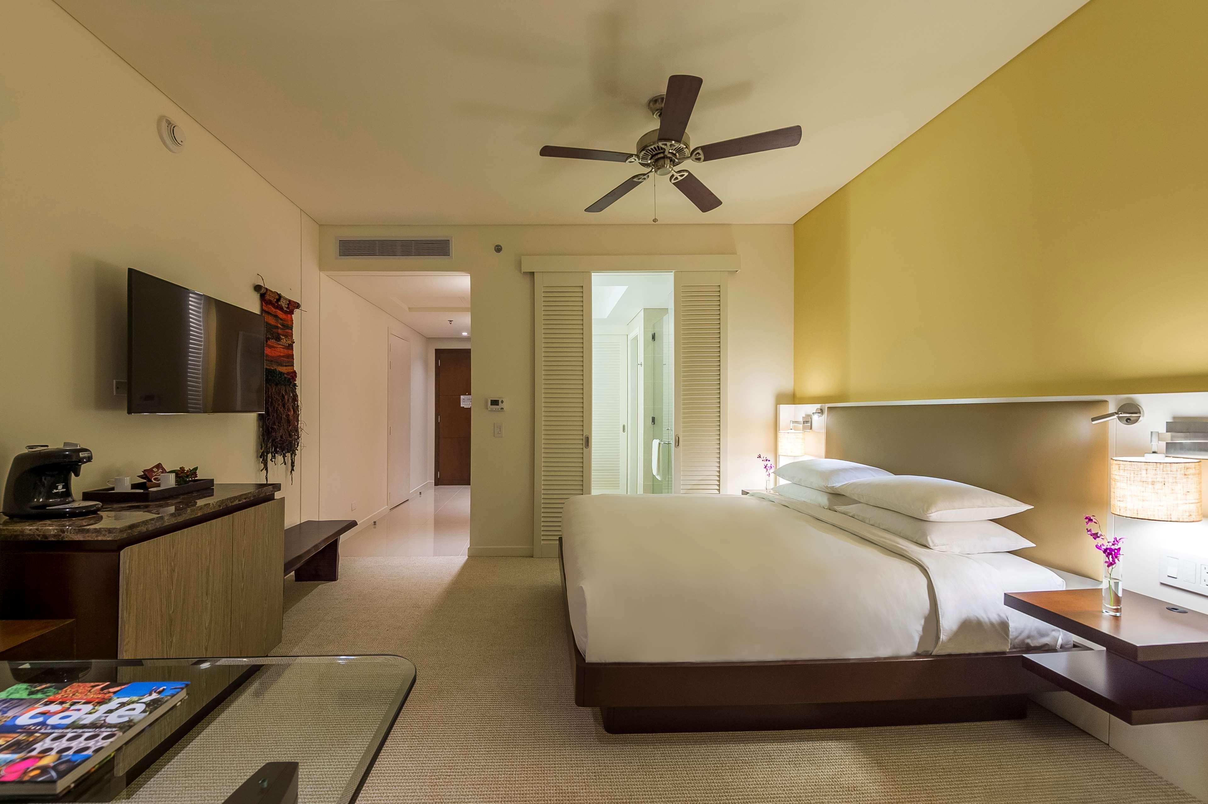 Hyatt Regency Cartagena Hotel Екстериор снимка A guest room at the hotel