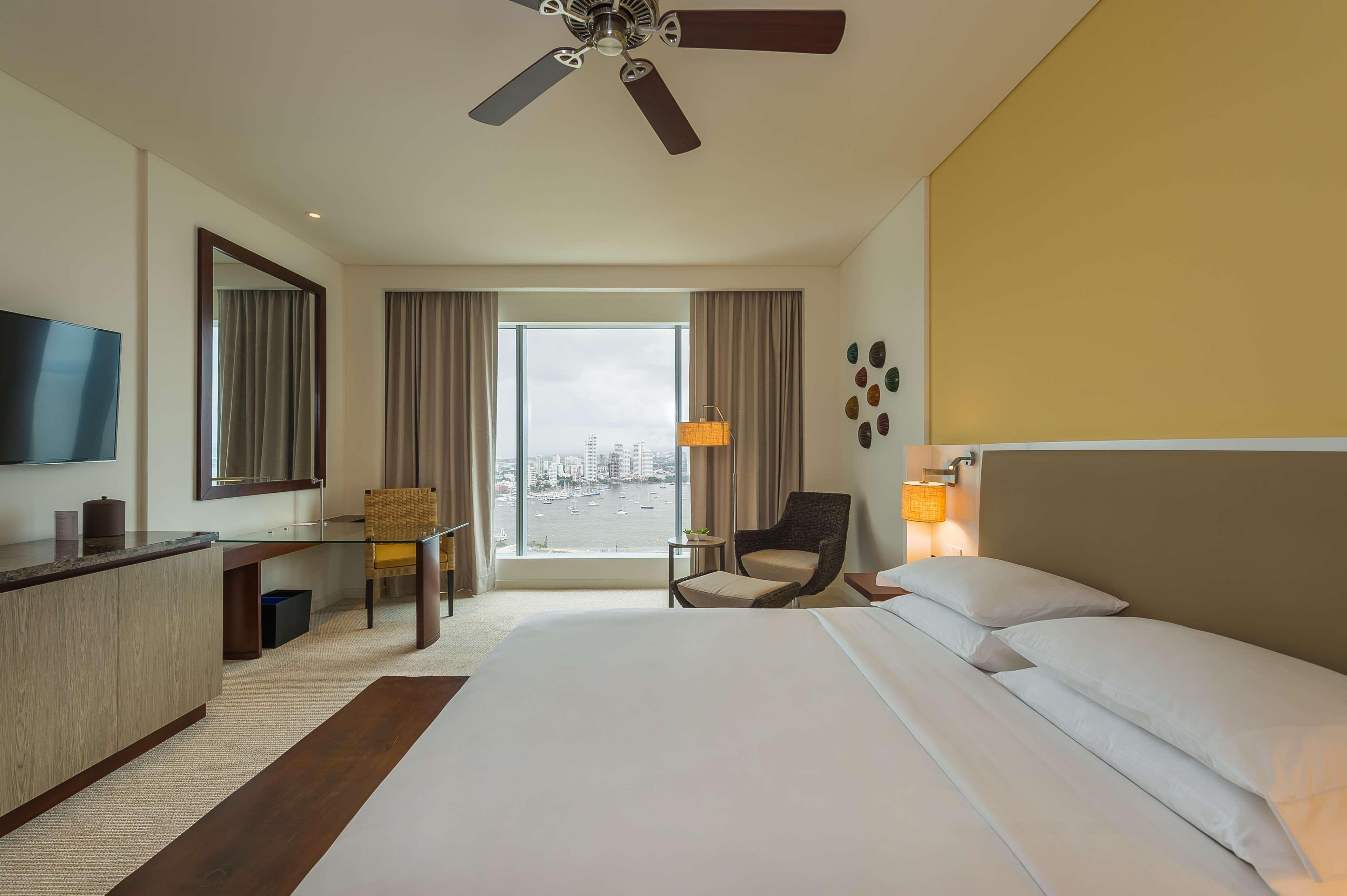 Hyatt Regency Cartagena Hotel Екстериор снимка A guest room at the hotel